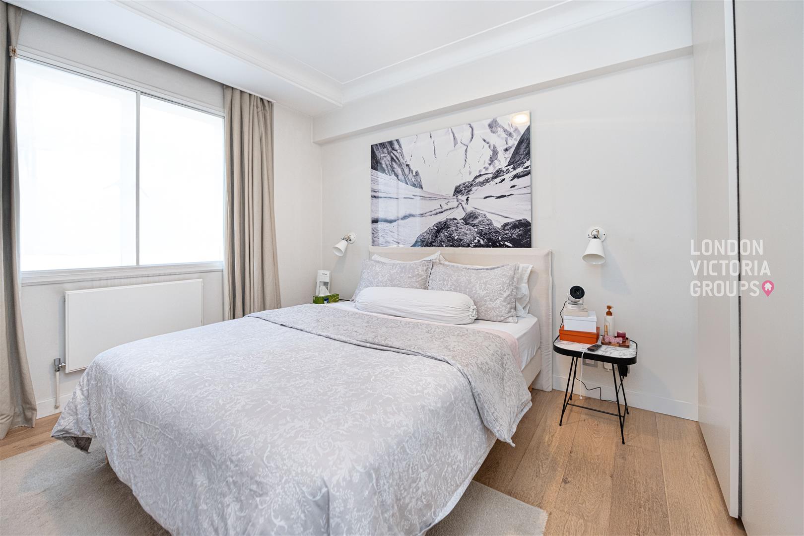 89 Piccadilly, London